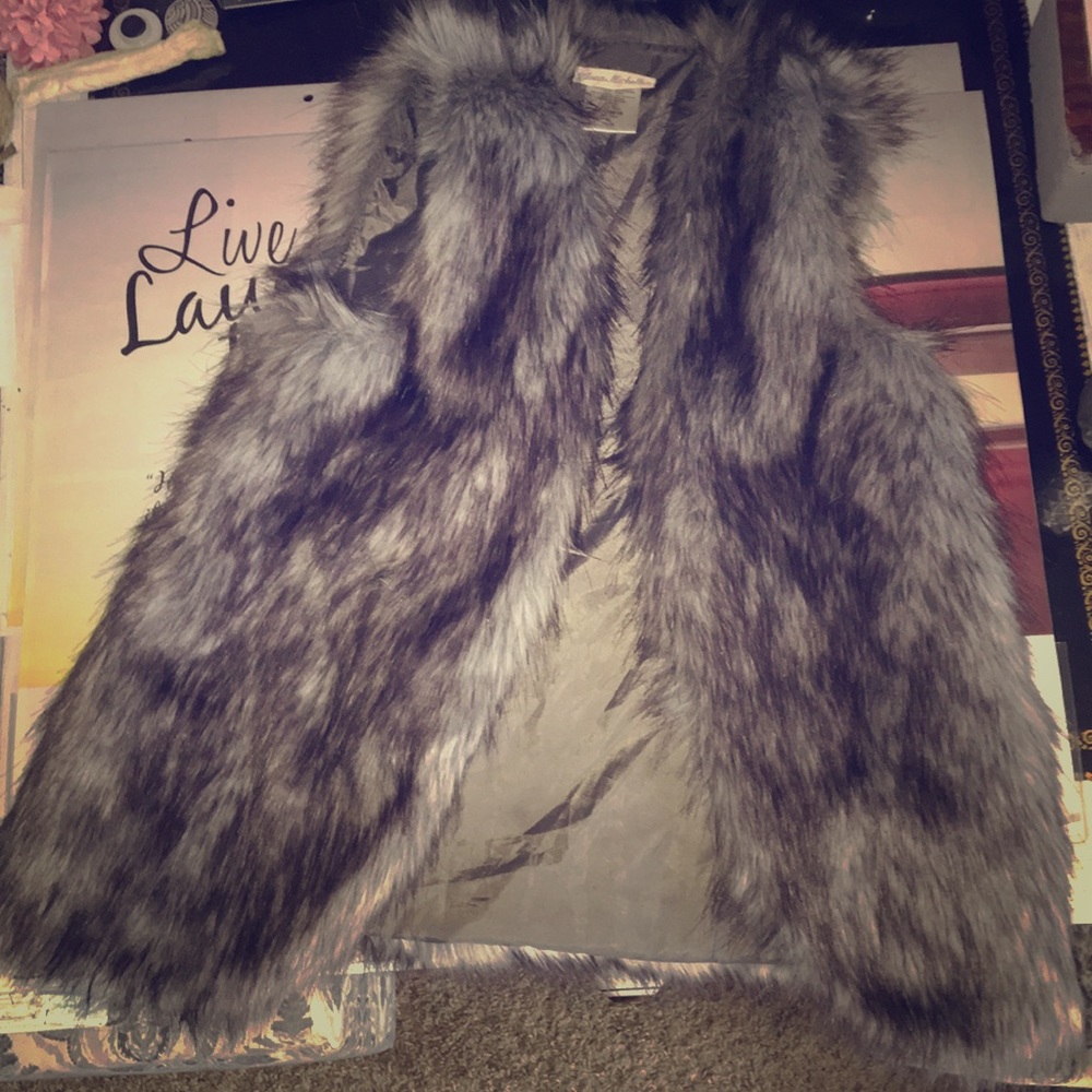Fur vest